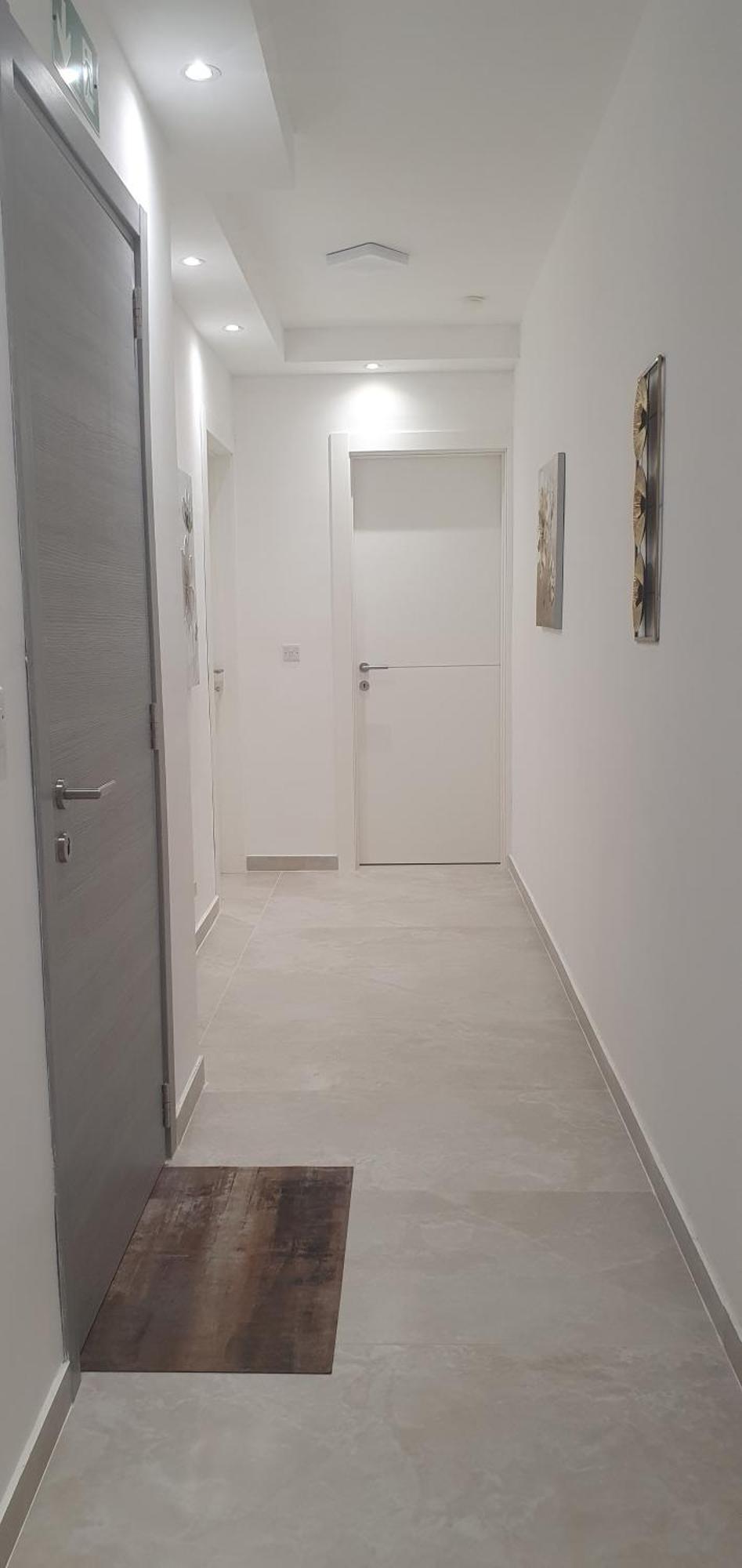 Centre Point Comfort Apartment San Pawl il-Baħar Eksteriør billede
